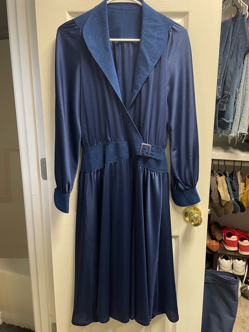 Vintage Navy Long-Sleeve Wrap Midi Dress with Belt